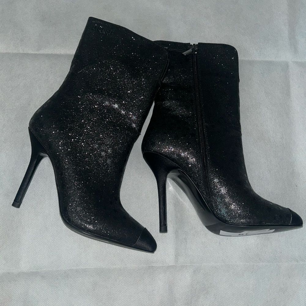 Liu Jo black star detail heeled boots size 35/US 5